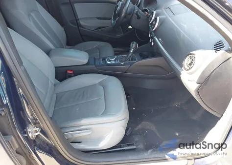 2020 Audi A3 Premium 40 Tfsi Front-Wheel Drive S Tronic z USA, uszkodzony, nr VIN WAUAUGFF5LA019913